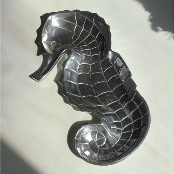 Silver Metal Seahorse Dish - Picture 2 of 2